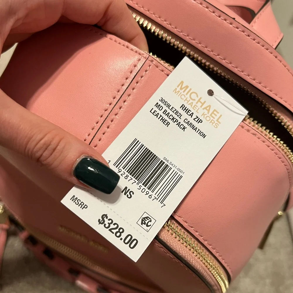 BRAND NEW MK RHEA ZIP IN ~CARNATION~ 🩷 - Picture 10 of 13